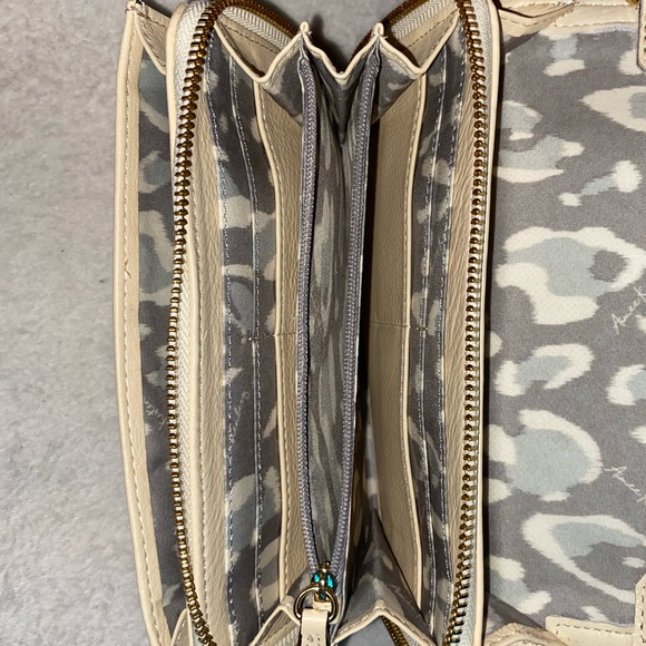 Aimee Kestenberg Lovers Lane Wallet On a Chain - Sandy - Picture 8 of 9